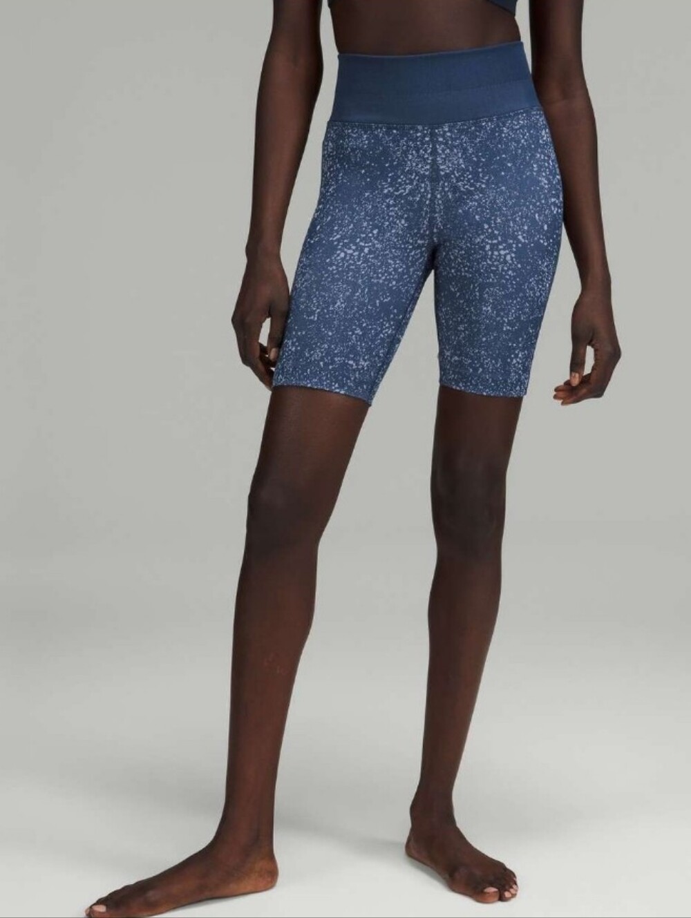 Lululemon Ebb to Street High-Rise Short 8" In Blue/white